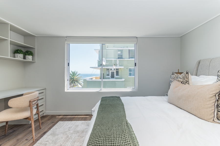 To Let 3 Bedroom Property for Rent in Sea Point Western Cape